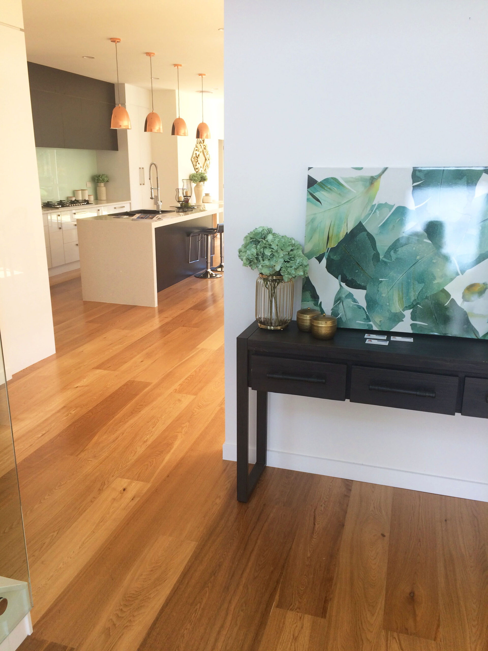 Natural-Oak-Matt-Engnieered-Hardwood-Flooring-TG9107-Interior3