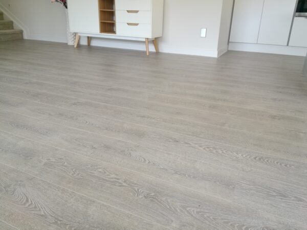 Concrete-Wood-Light-Grey-Laminate-Flooring-Interior6