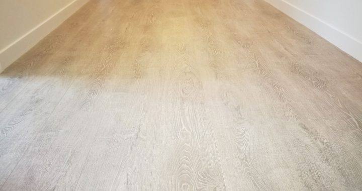 Concrete-Wood-Light-Grey-Laminate-Flooring