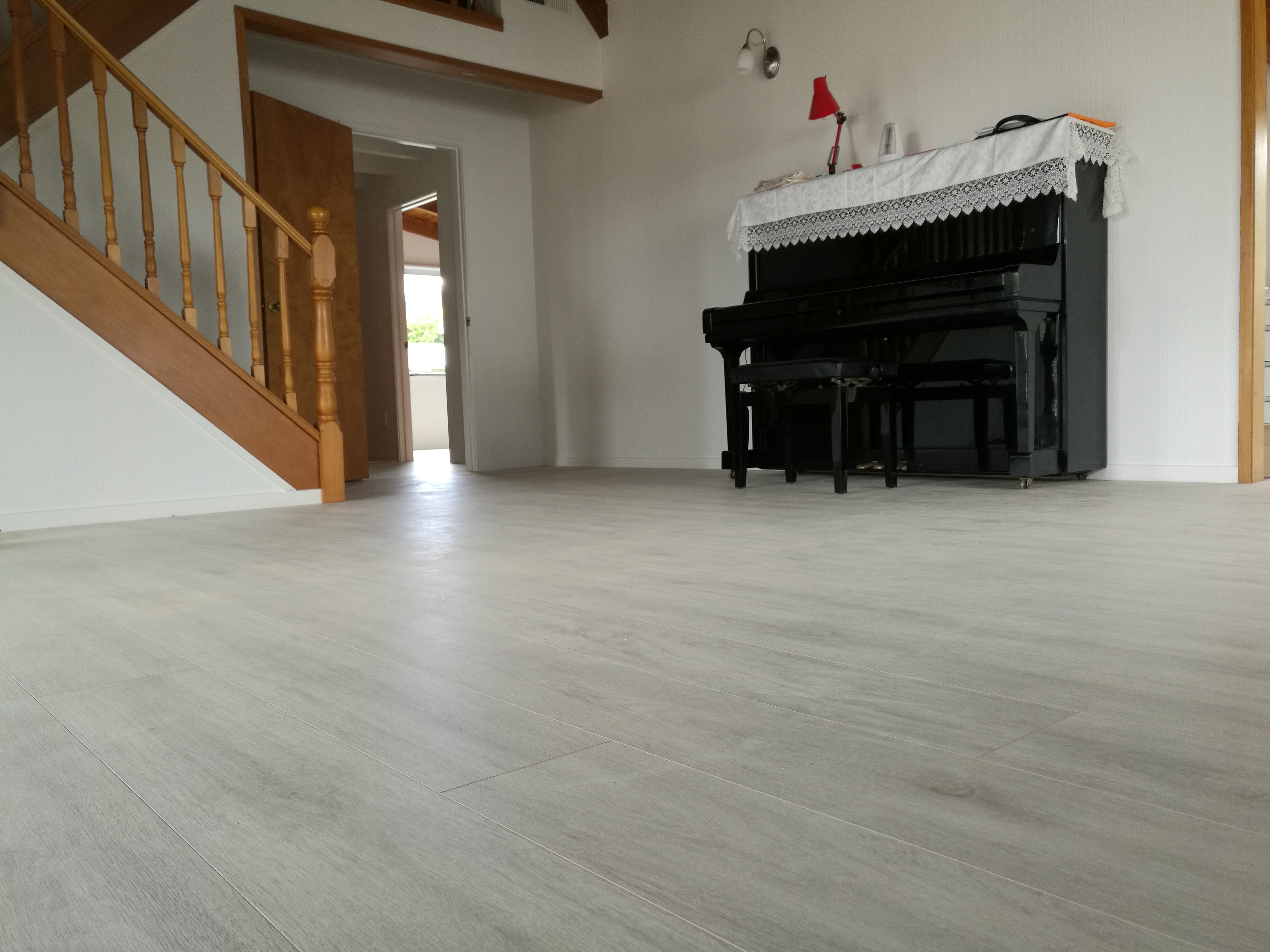 Elegant Oak Grey Laminate Flooring Interior, Classy Laminate Flooring