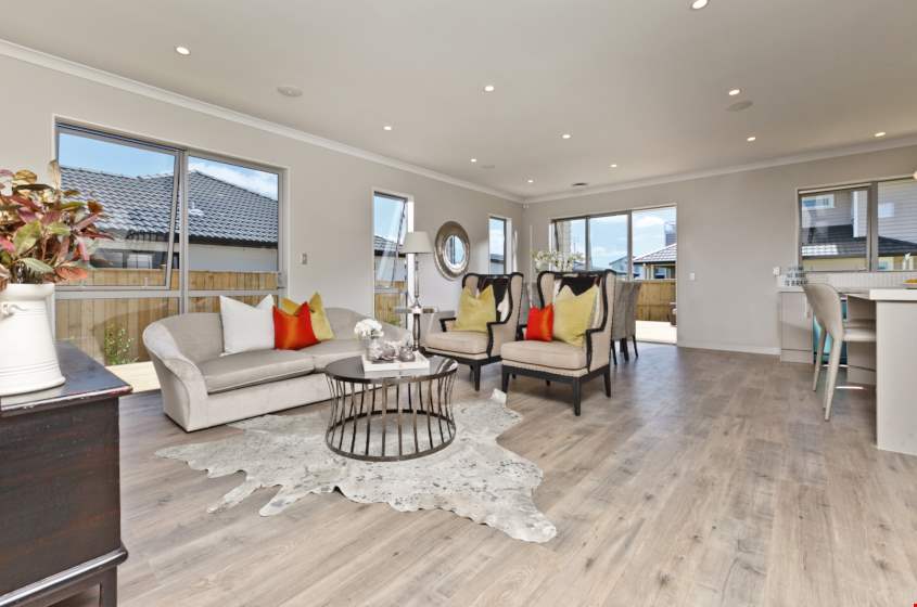 Reclaimed-Oak-Oiled-Laminate-Flooring